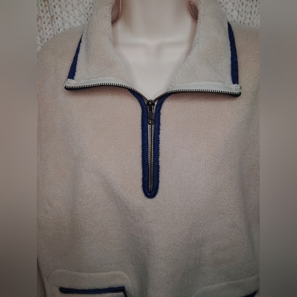 Madewell women's Sherpa denim trim half zip NWOT - Picture 4 of 6